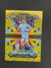 2023-24 Panini Select FIFA #12 Julián Álvarez Gold #/10