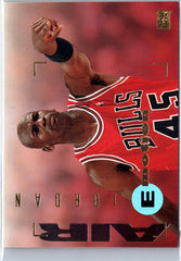 1994-95 SkyBox E-Motion #100 Michael Jordan