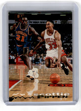1993 Topps Stadium Club Scottie Pippen Card 300