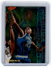 1995 Fleer Kevin Garnett Rookie Card 293