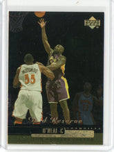 2000-01 Upper Deck Basketball Shaquille O'Neal Gold Reserve Card #102