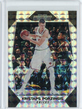 2017-18 Panini Mosaic Basketball Kristaps Porzingis Silver Prizm Card #31