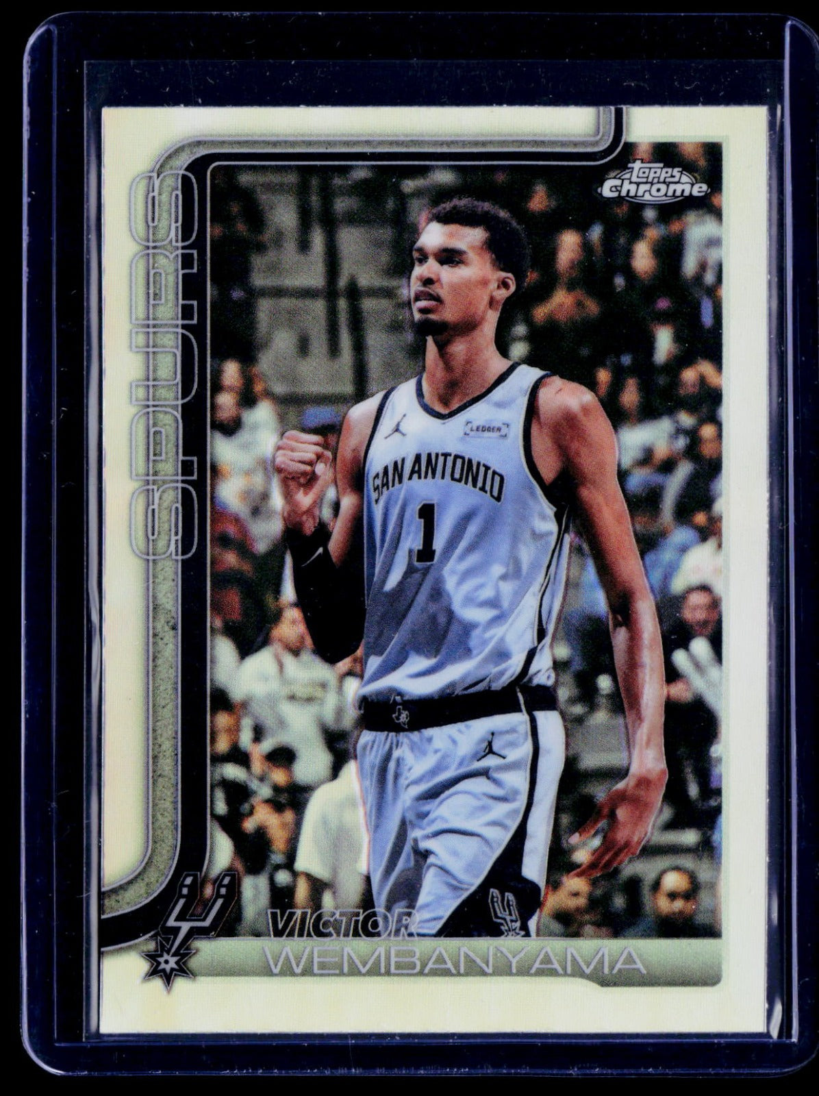Victor Wembanyama Topps Chrome Update - Refractor 22 NM