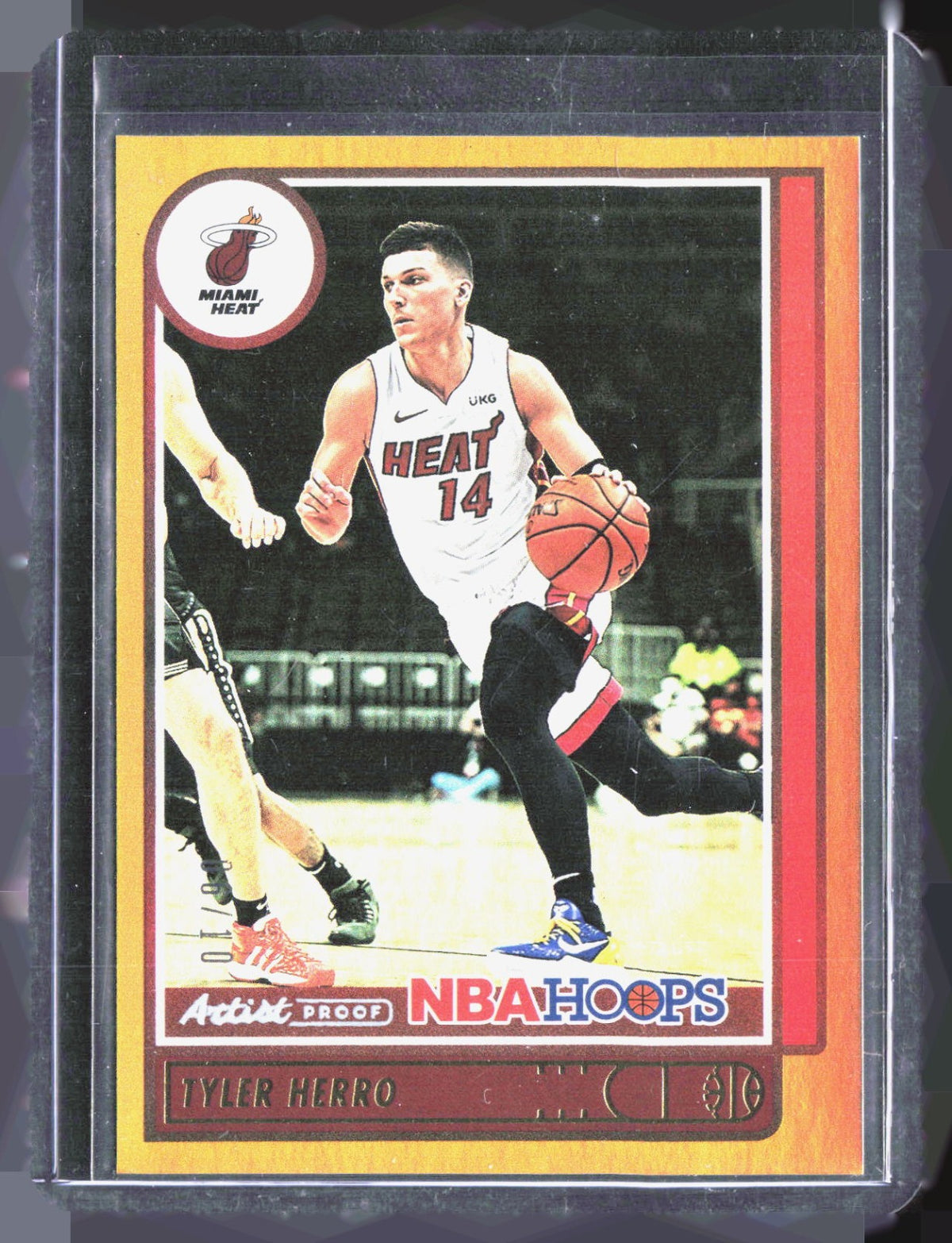 2021-22 Hoops - Artist Proof Gold Tyler Herro 40 /10 Basketball Miami Heat