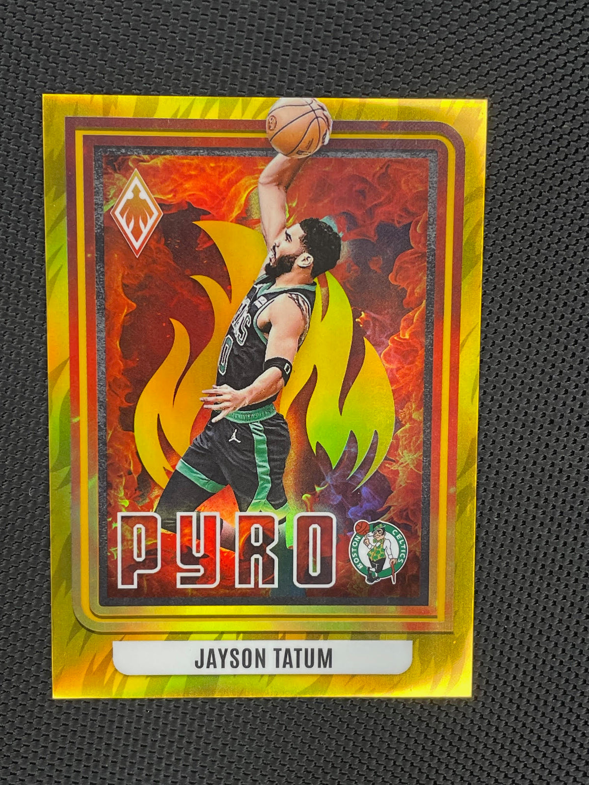 2023-24 Panini Phoenix #11 Jayson Tatum Pyro Gold #/10