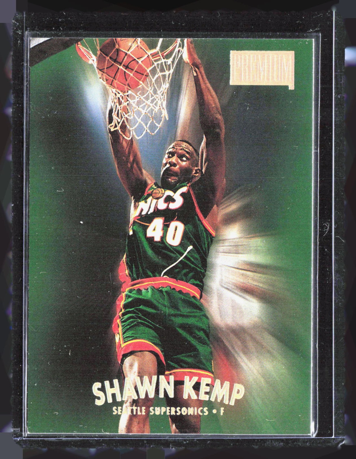 1997-98 SkyBox Premium Shawn Kemp 50 Basketball Seattle SuperSonics