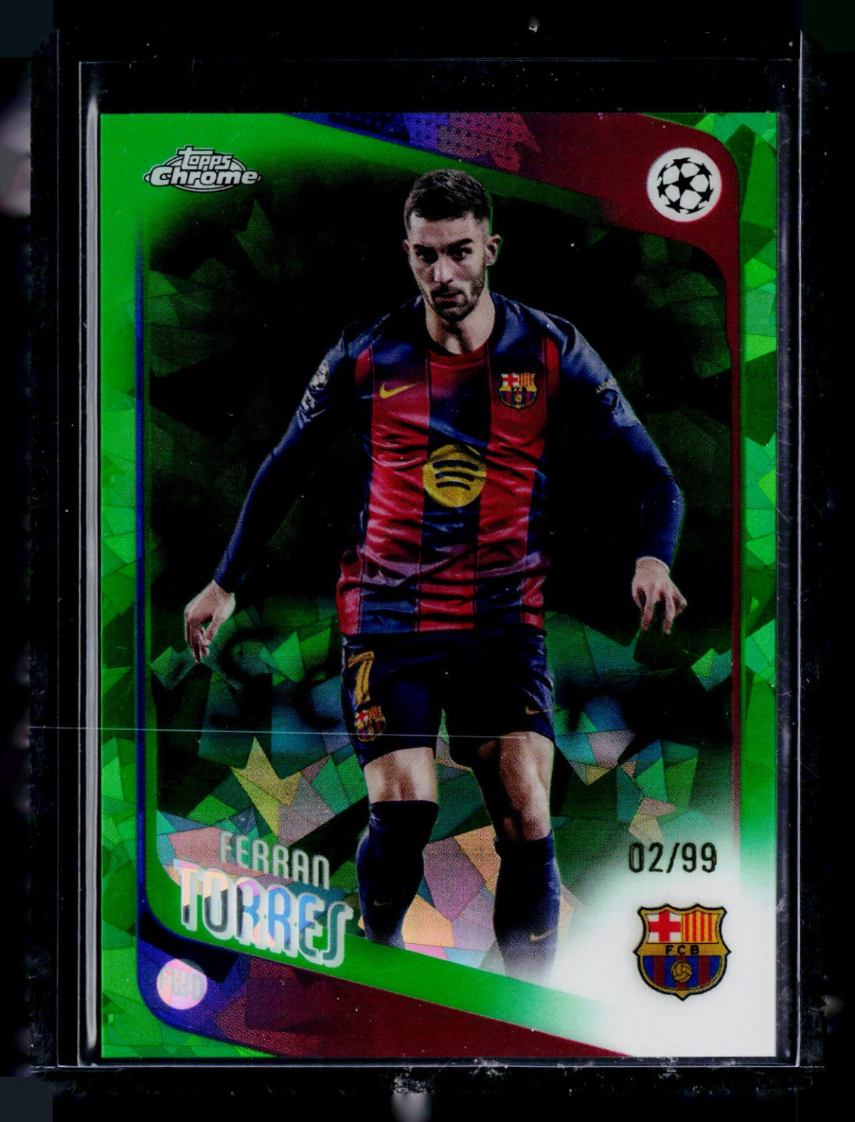 Ferran Torres Topps Chrome UEFA Club Competitions - Green Lava Refractor 138 NM