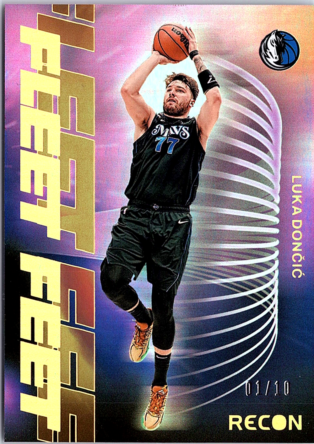 2023-24 Panini Recon - Fleet Feet Gold Luka Doncic 18 /10 Dallas Mavericks