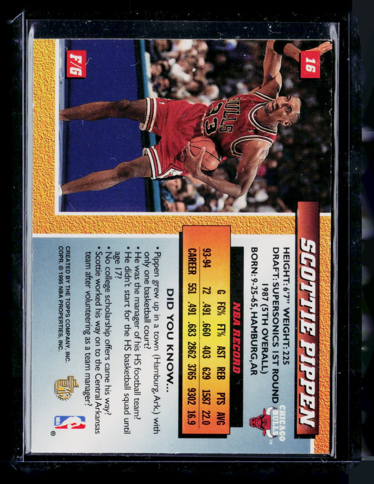 Scottie Pippen Topps Embossed - Golden Idols 16 NM
