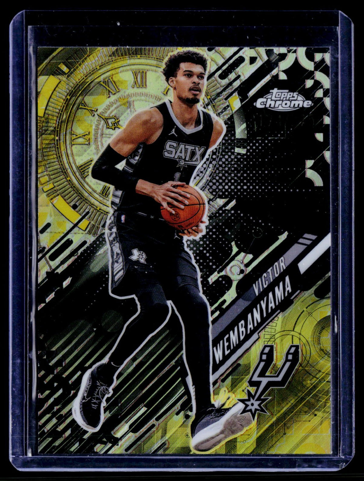 Victor Wembanyama Topps Chrome - Go Time Yellow Refractor GT-11 NM