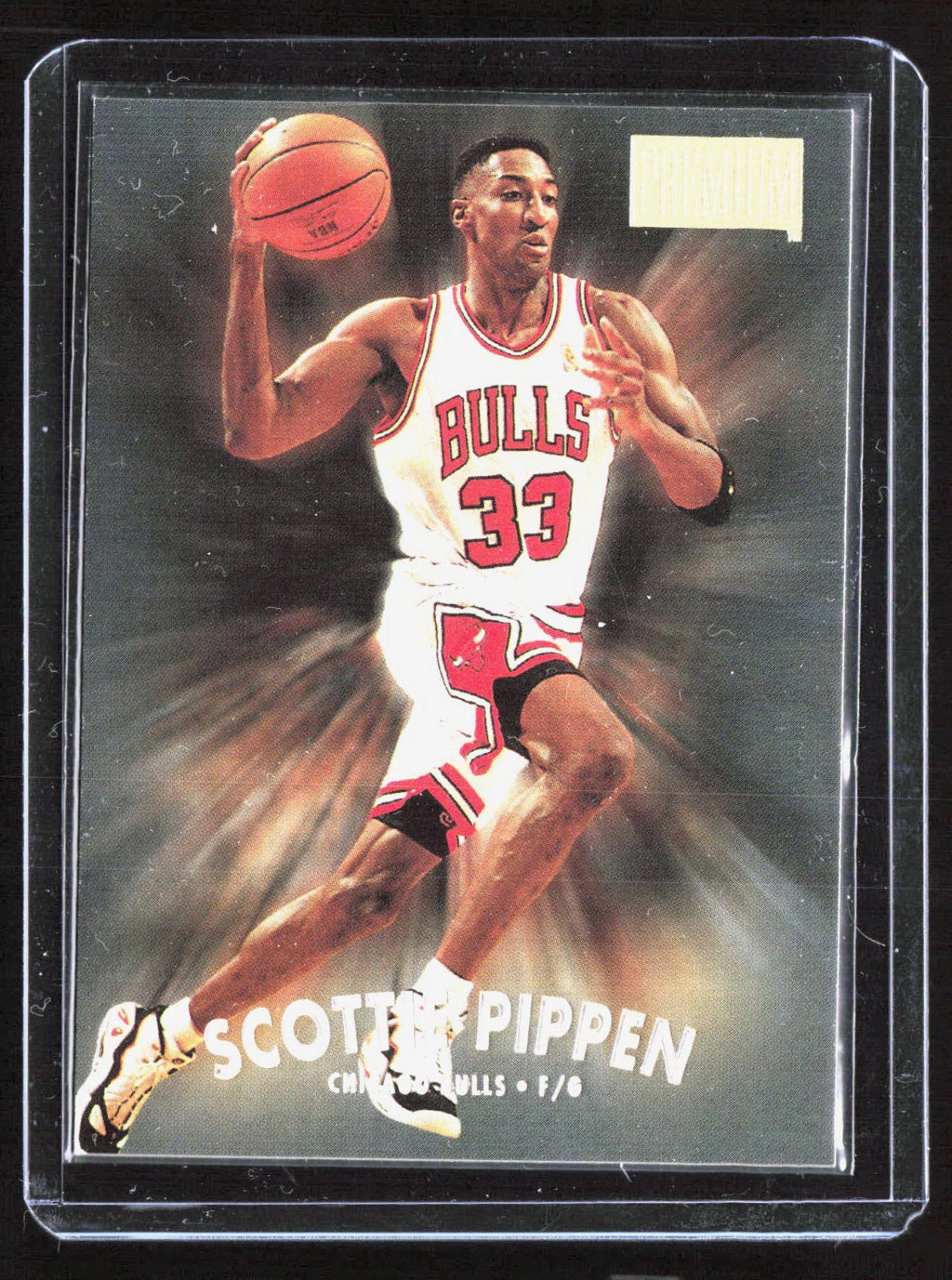 1997-98 SkyBox Premium Scottie Pippen 48 Basketball Chicago Bulls