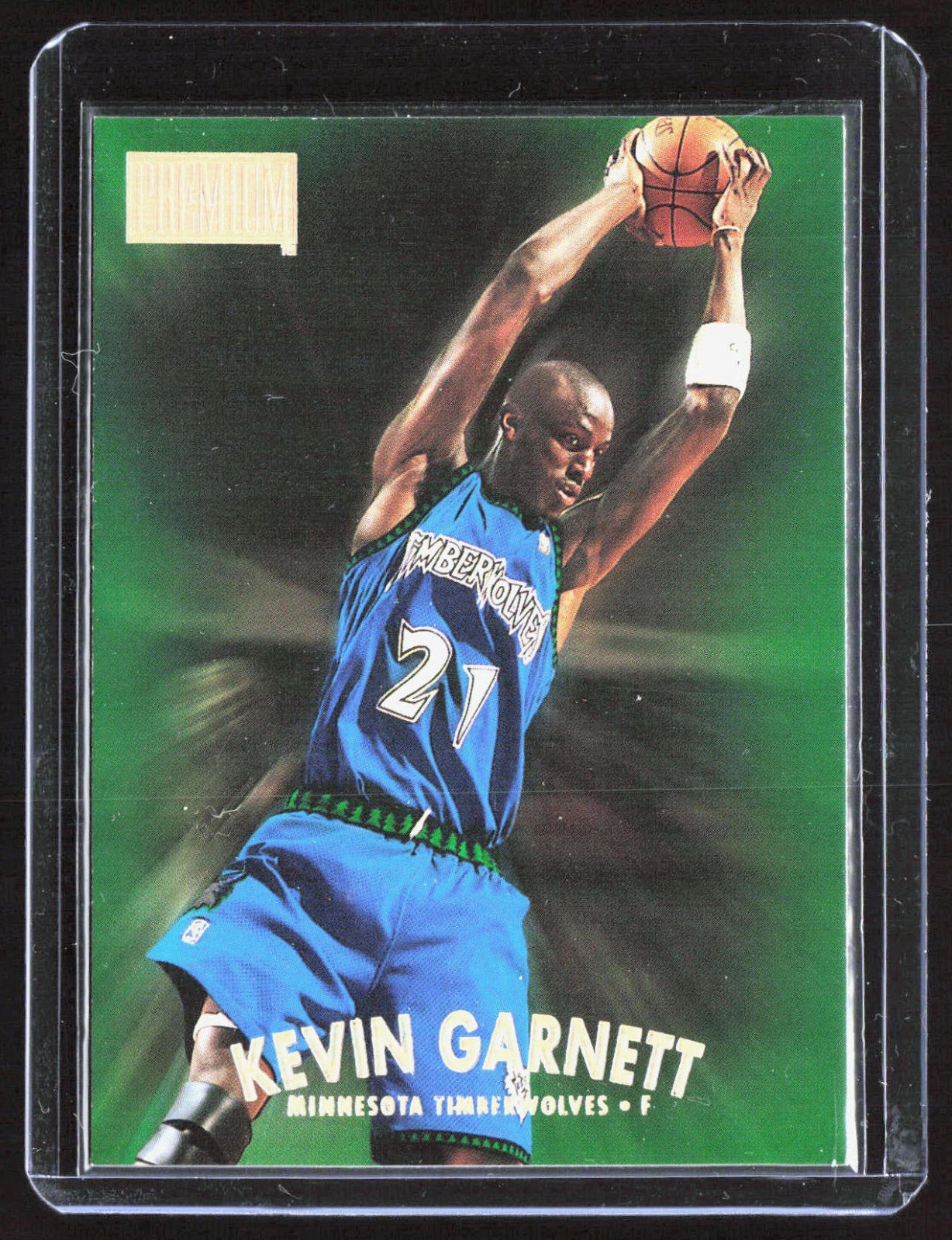 1997-98 SkyBox Premium Kevin Garnett 111 Basketball Minnesota Timberwolves