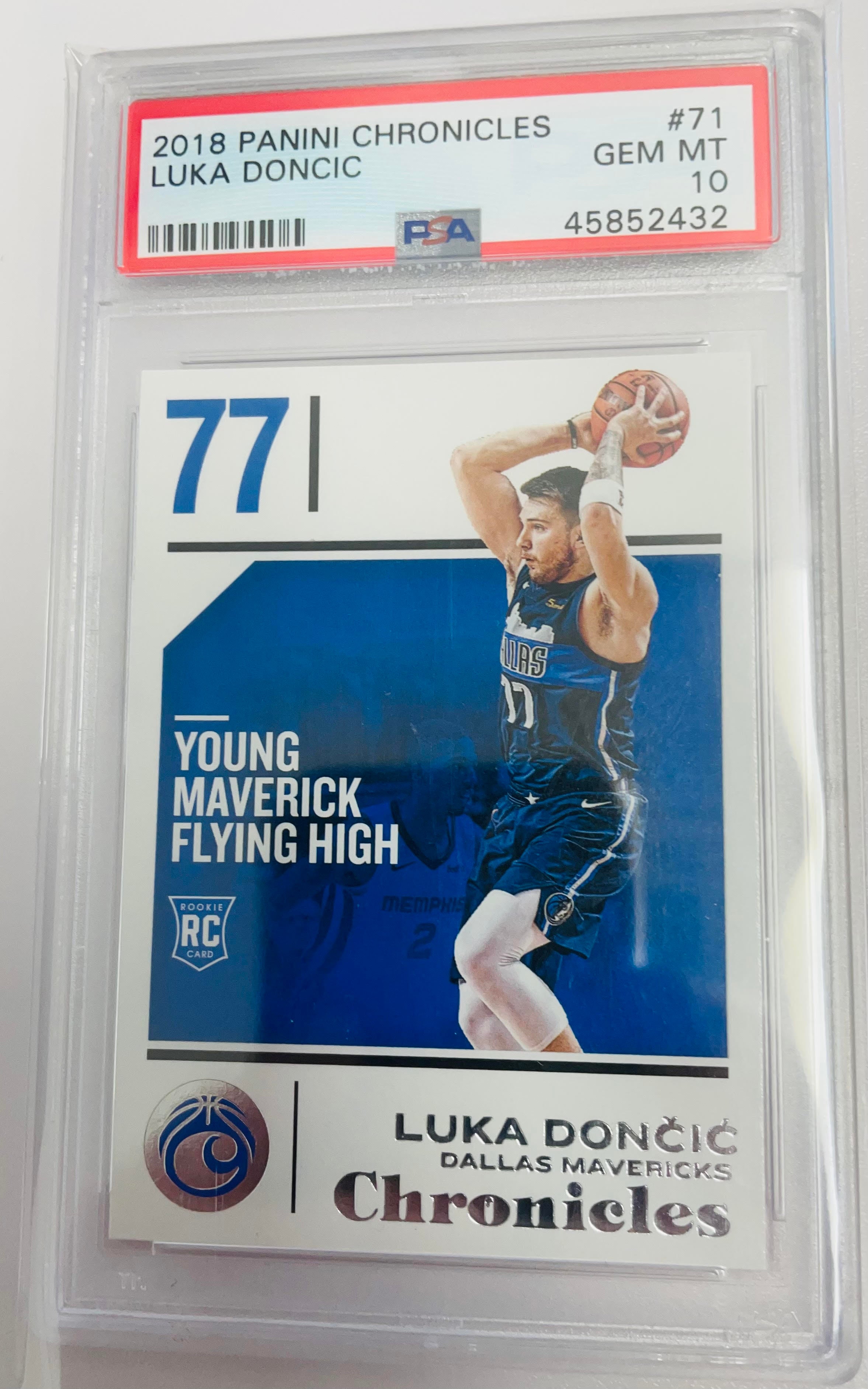 2018-19 Panini Chronicles #71 Luka Doncic PSA 10