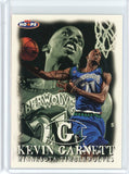 1998-99 NBA Hoops Basketball Kevin Garnett Card #10